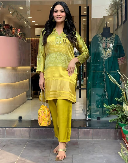 Partywear Bandhani Printed Silk Coord Set- Gulabi Paridhan