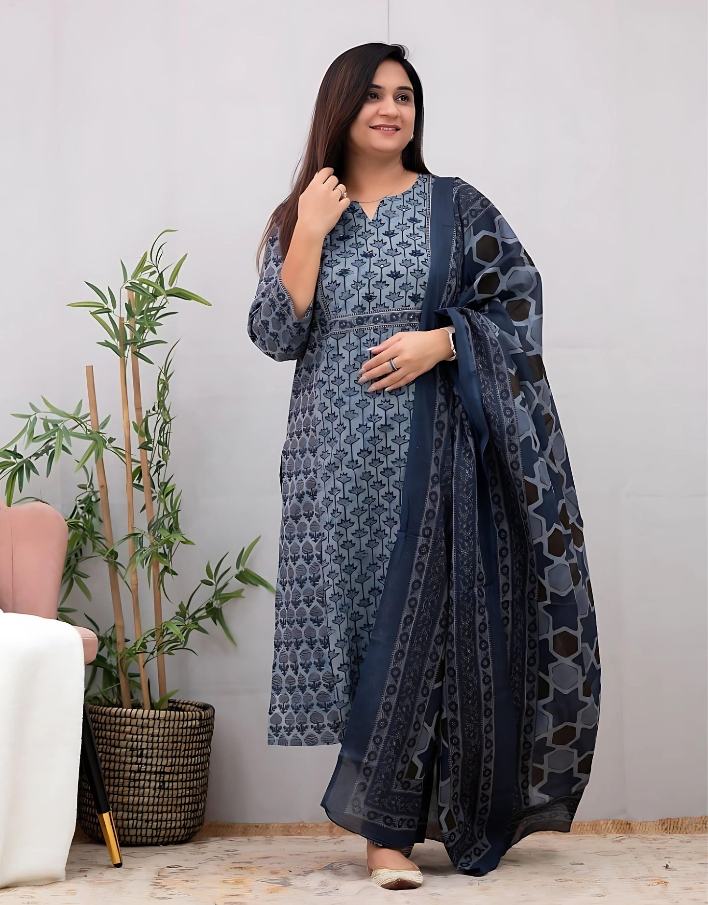 Ridhvi Classic Ajrakh Straight Pant Set-Gulabi Paridhan