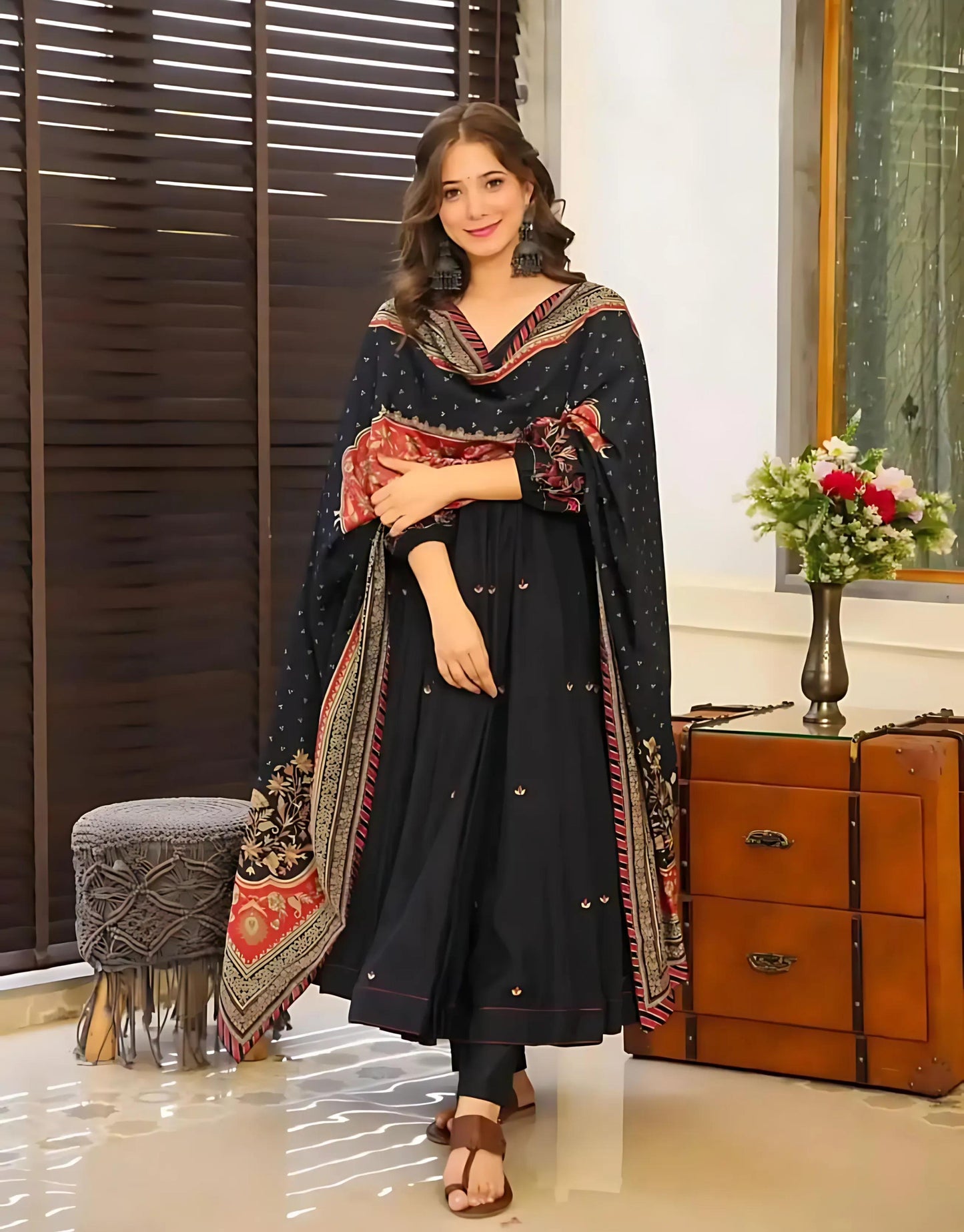 Royal Black Anarkali Kurti- Gulabi Paridhan