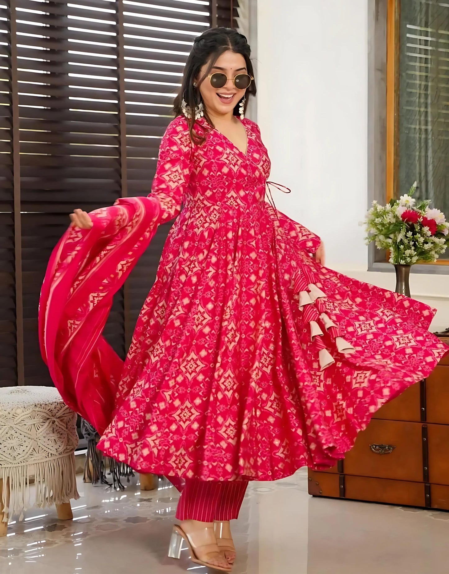 Royal Reverie: Grand Festive Anarkali - Gulabi Paridhan