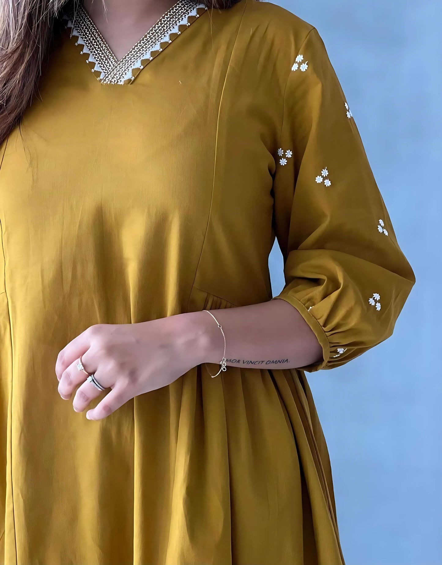 Mariyam Classic Solid Kurta Set- Gulabi Paridhan