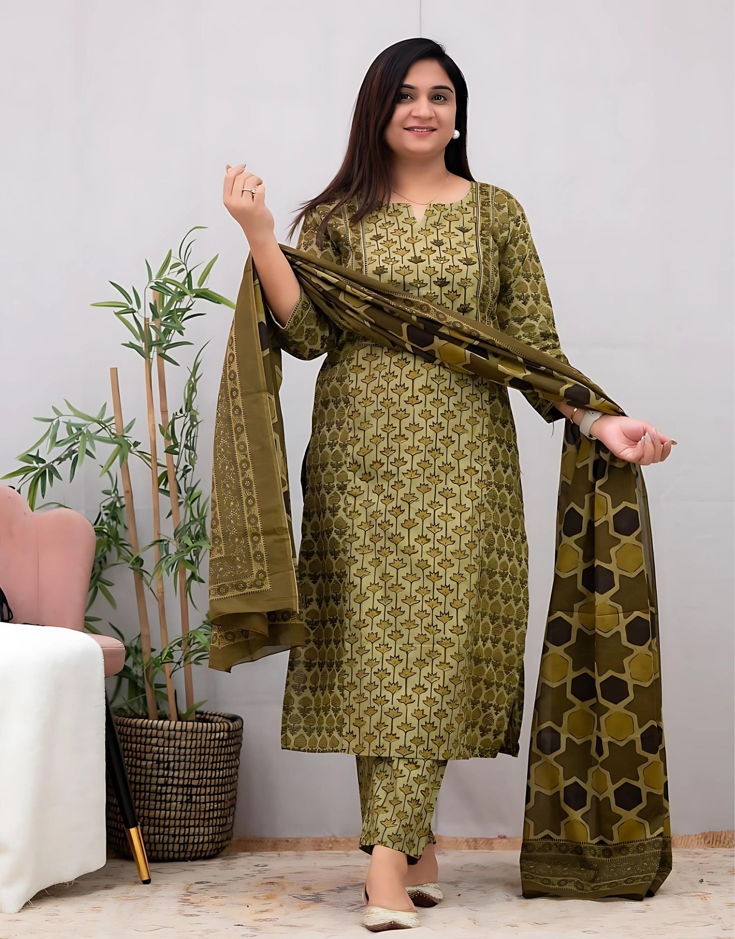 Ridhvi Classic Ajrakh Straight Pant Set-Gulabi Paridhan
