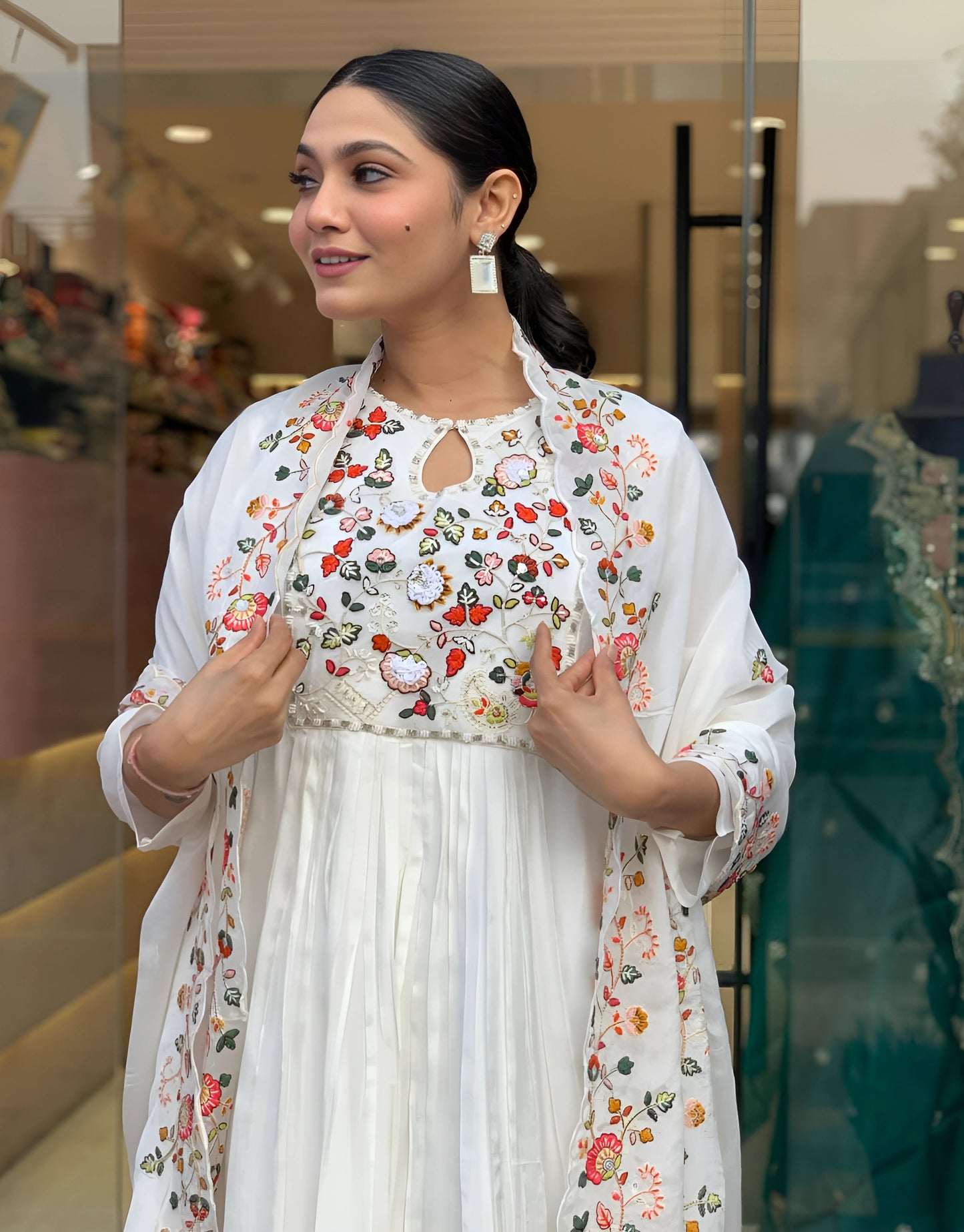 White Rose Embroidered Kurta and Dupatta with pant- Gulabi Paridhan