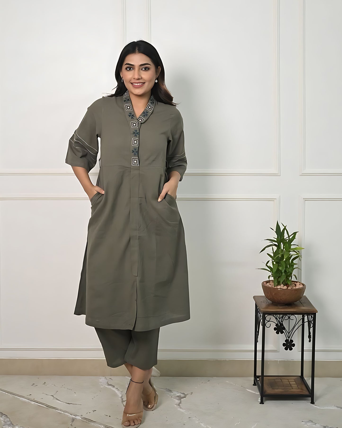 Monochromatic Pure cotton Embroidered Kurta Pant 2 Pc. Set- Gulabi Paridhan