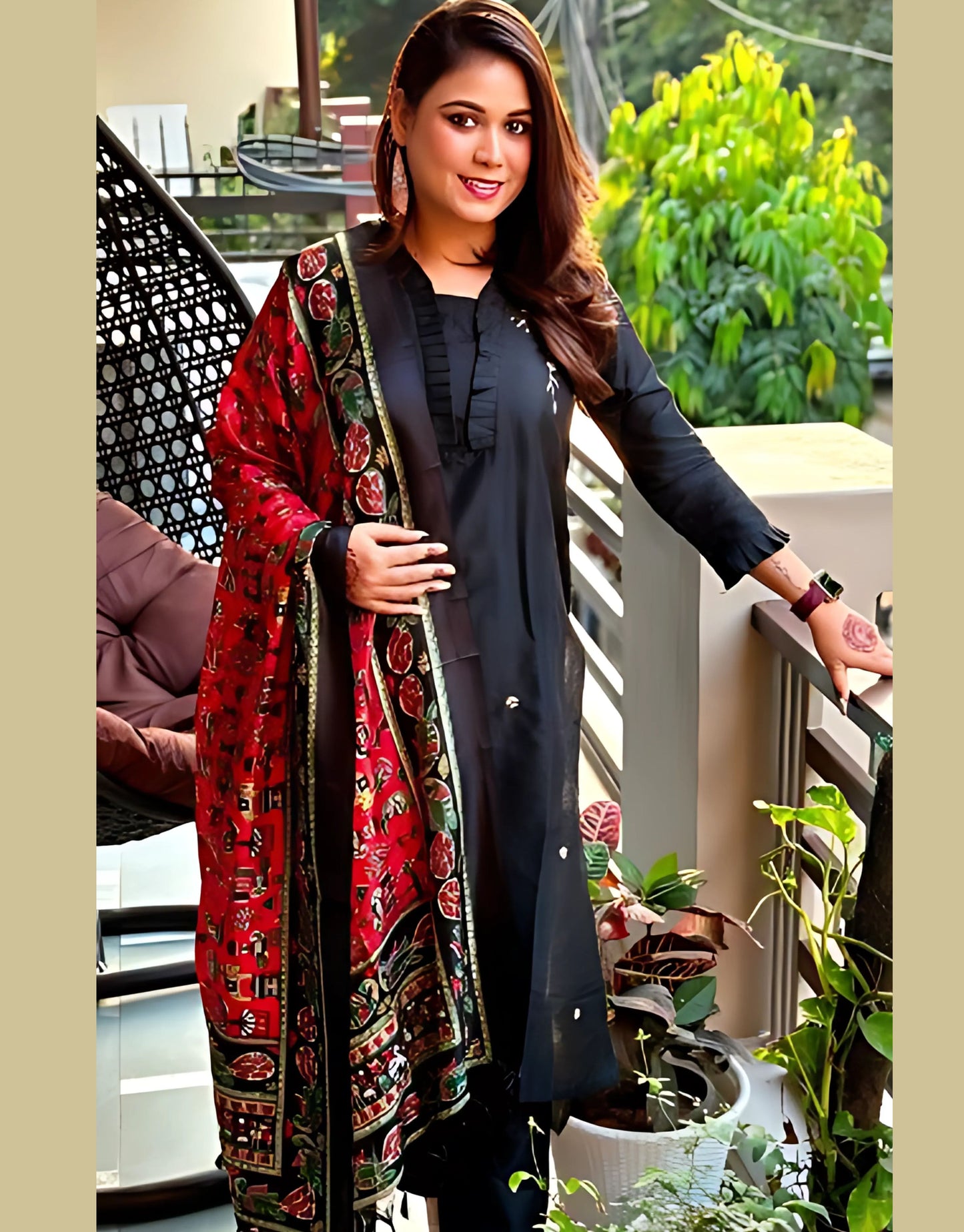 Urmi Black Ethnic Kurta Set- Gulabi Paridhan
